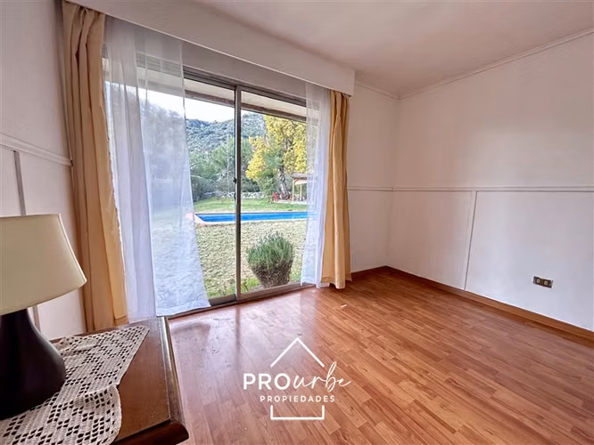 Parcela en arriendo, 3D/2B, piscina, en San José de Maipo