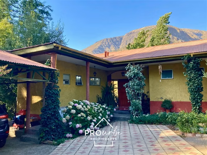Parcela en arriendo, 3D/2B, piscina, en San José de Maipo