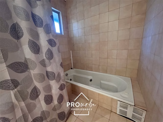 Parcela en arriendo, 3D/2B, piscina, en San José de Maipo