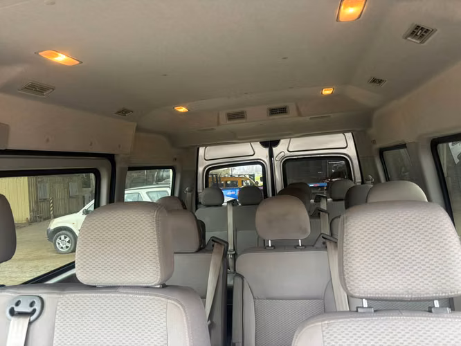 MAXUS V80 MINIBÚS 15 PASAJEROS AÑO 2022