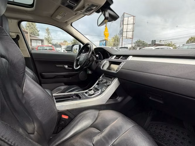LAND ROVER Evoque 2.0 Si4 2012