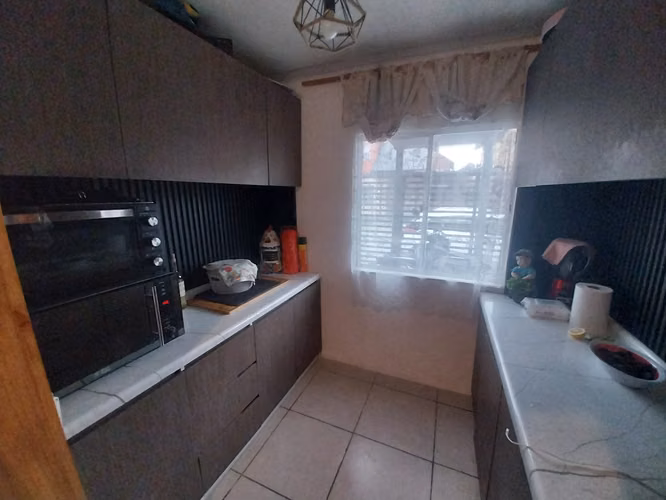 SE VENDE AMPLIA CASA 4 DORM 2 BAÑOS 3 ESTAC. EN PARQUE RAUQUEN CURICÓ REGIÓN DEL MAULE