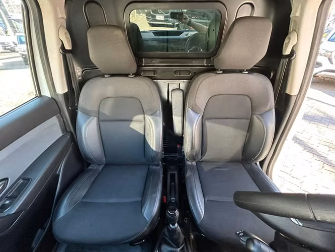 RENAULT EXPRESS 1,5 DSL FURGON ZEN MT - 2023 | 4565 - Imagen 15