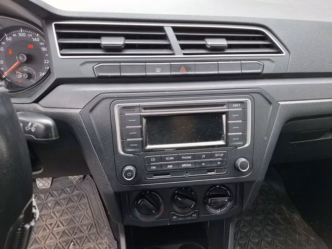 VOLKSWAGEN VOYAGE 2023 - Imagen 18