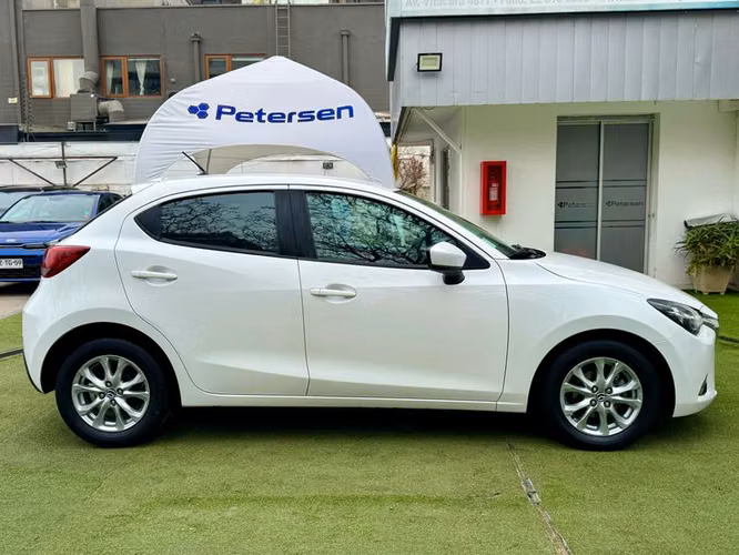 MAZDA 2 SPORT 1.5L V 6AT - 2019 | 4385 - Imagen 8