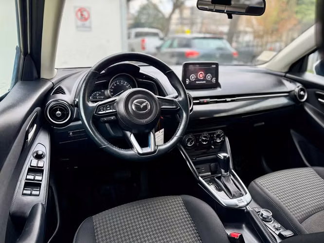 MAZDA 2 SPORT 1.5L V 6AT - 2019 | 4385 - Imagen 19