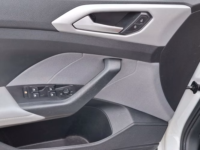 VOLKSWAGEN T-CROSS 2026 - Imagen 10