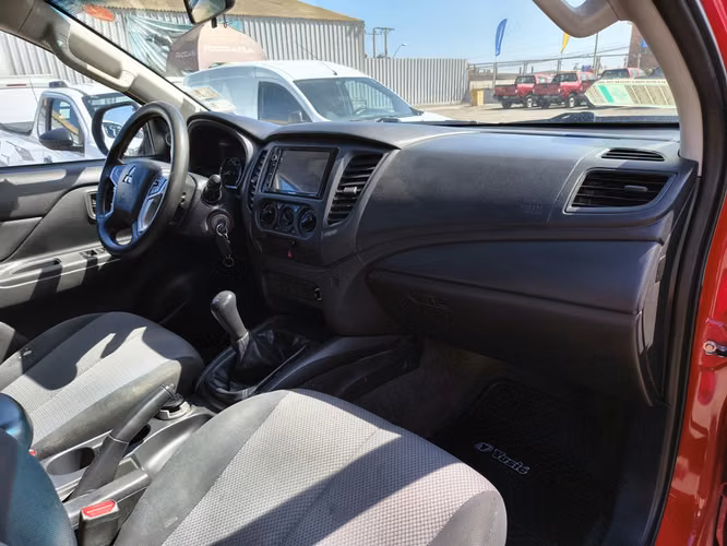 MITSUBISHI L200 2022 - Imagen 18