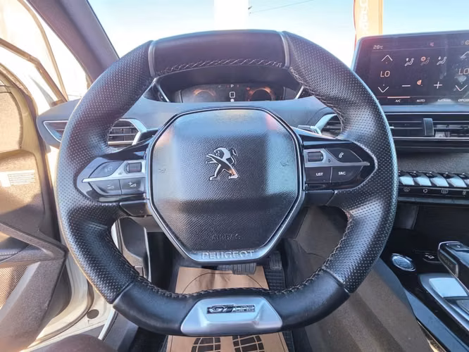 PEUGEOT 5008 2020 - Imagen 9