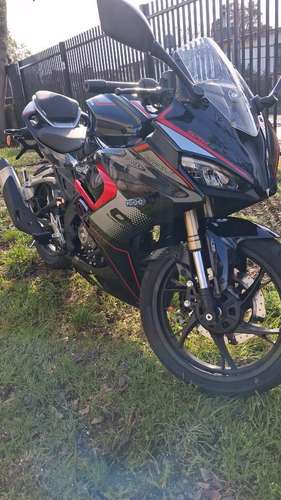 Moto QJMOTOR