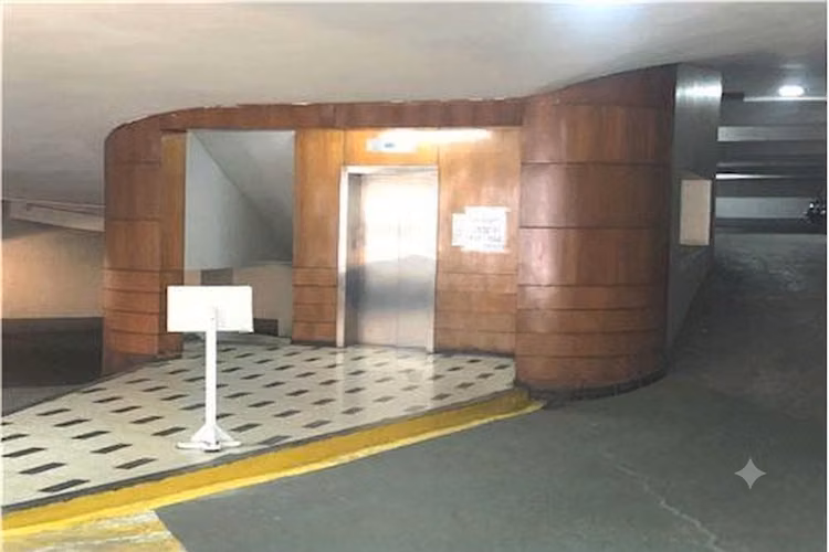 SE VENDE ESTACIONAMIENTO EN PLENO CENTRO - Imagen 11