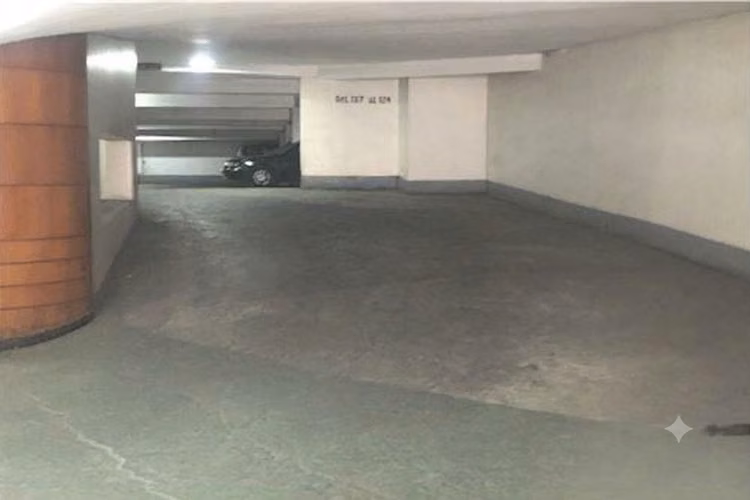 SE VENDE ESTACIONAMIENTO EN PLENO CENTRO - Imagen 15