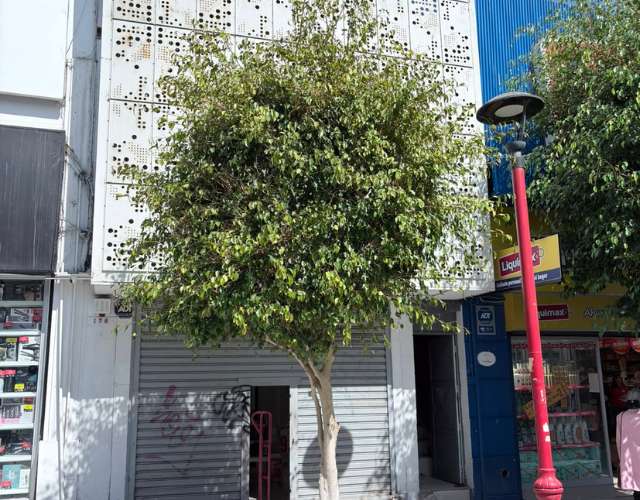 EXCELENTE OPORTUNIDAD DE ARRIENDO COMERCIAL