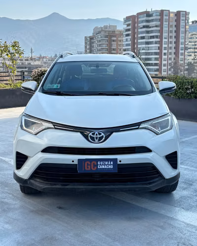 Toyota RAV4 4x2 STD MT