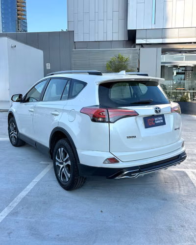 Toyota RAV4 4x2 STD MT