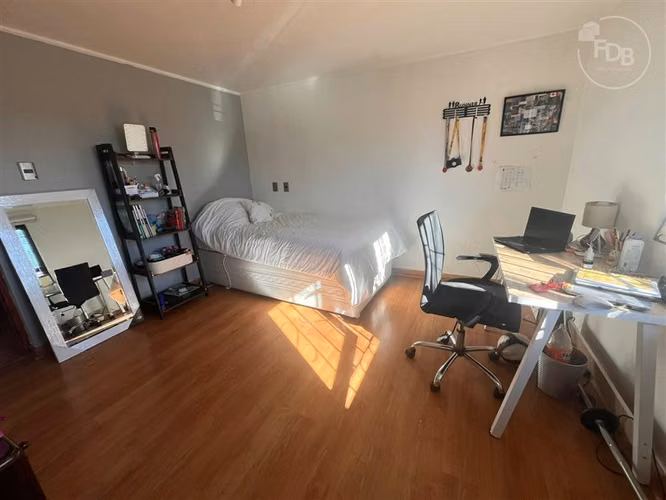 Casa en arriendo de 4 dorm. en Talca centro