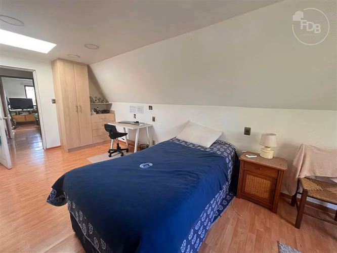 Casa en arriendo de 4 dorm. en Talca centro