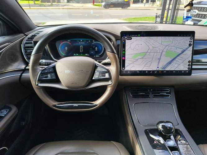 BYD HAN EV 2023
