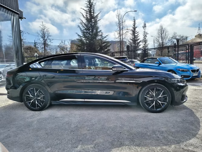 BYD HAN EV 2023