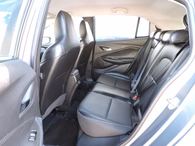 CHEVROLET ONIX PREMIER 1.0 HB AT 2022 - Imagen 6