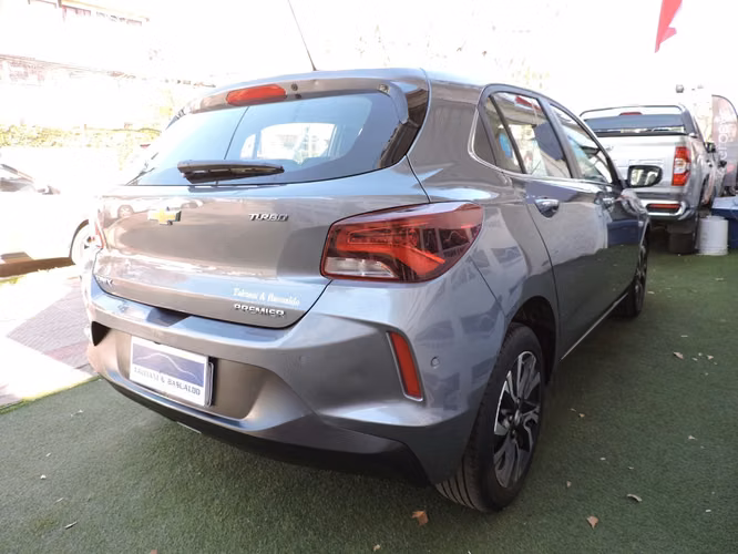 CHEVROLET ONIX PREMIER 1.0 HB AT 2022 - Imagen 18