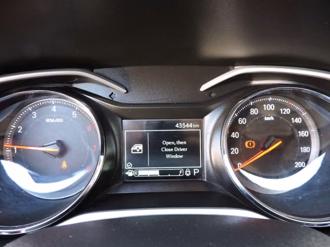CHEVROLET ONIX PREMIER 1.0 HB AT 2022 - Imagen 11