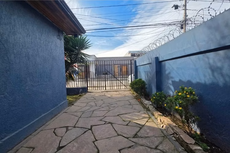 Casa familiar 3dor/2baños y piscina - Imagen 2