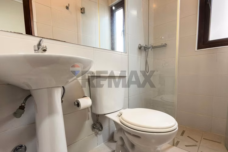 Casa 5d4b con quincho y jardín chamisero - Imagen 17