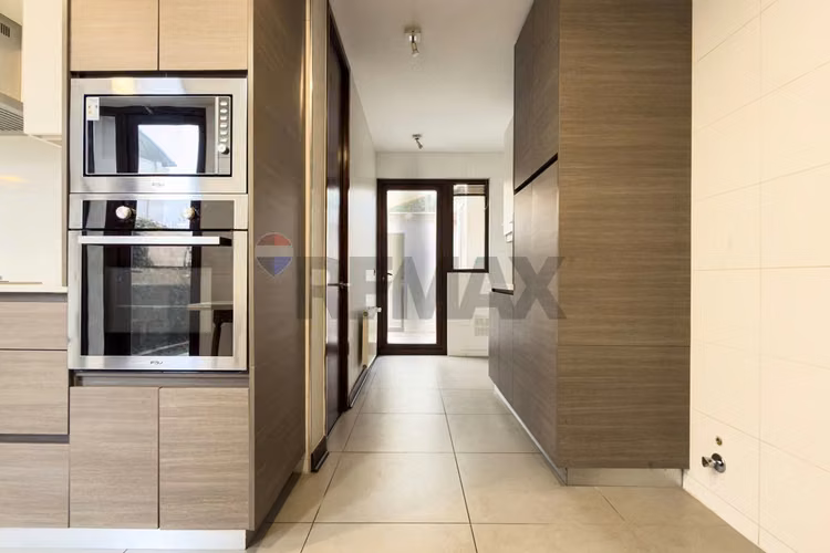 Casa 5d4b con quincho y jardín chamisero - Imagen 14
