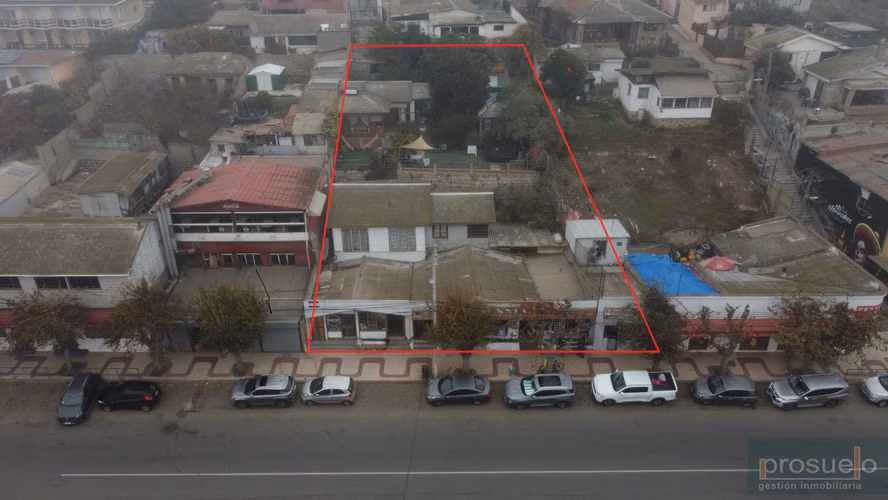 INMEJORABLE PROPIEDAD COMERCIAL - Imagen 4
