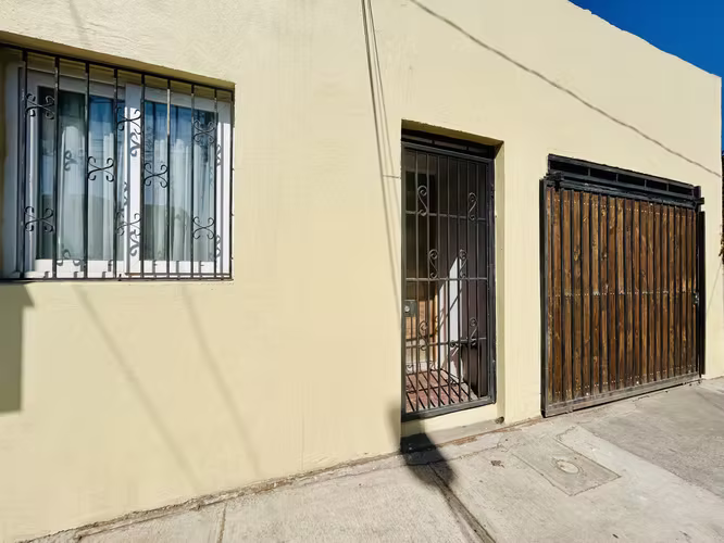VENTA DE CASA REMODELADA EN SAN MIGUEL - Imagen 27