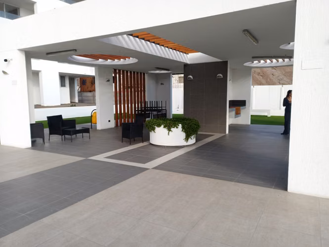 CONDOMINIO CON VISTAS PANORAMICAS DESDE SU PISO 21 QUINCHOS