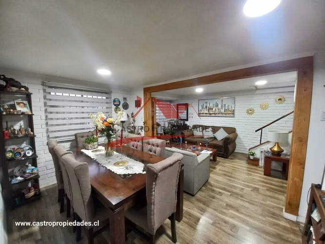 CASA DE DOS PISOS AMPLIADA CON 4 DORMITORIOS, 3 BAÑOS - Imagen 6