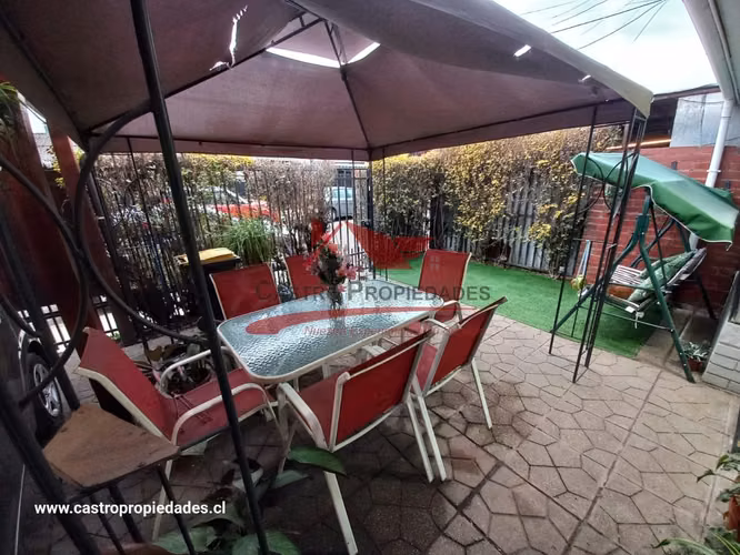 CASA DE DOS PISOS AMPLIADA CON 4 DORMITORIOS, 3 BAÑOS - Imagen 2