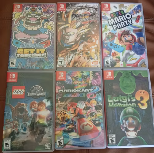 Nintendo Switch y 6 videojuegos - Imagen 3
