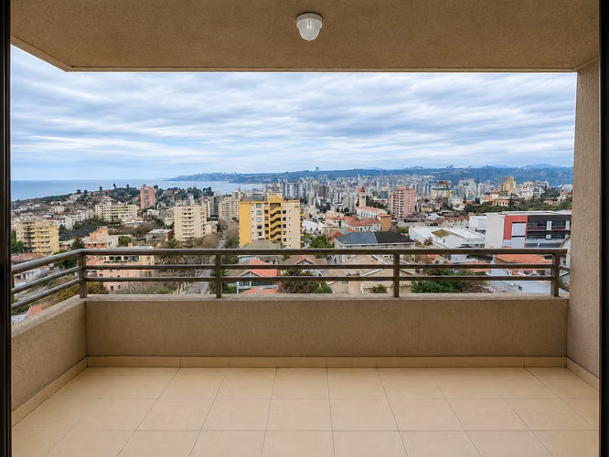 AMPLIO Y BELLO DEPARTAMENTO VISTA AL MAR EN VIÑA DEL MAR - Imagen 4