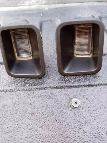 LUCES DE PATENTE MAXUS T 60