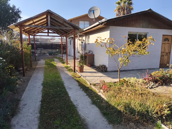 Casa en Hijuelas - Imagen 1