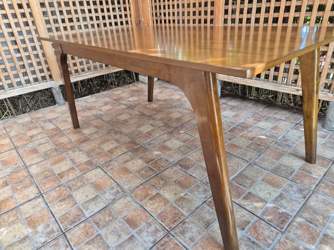 Mesa de comedor - Imagen 1