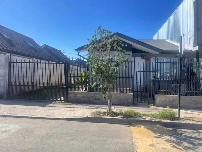 Hermosa casa semi nueva 3D/1B en Rancagua (181622)