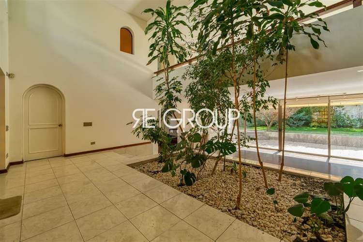 Casa en venta de 5 dorm. en Lo Barnechea - Imagen 3