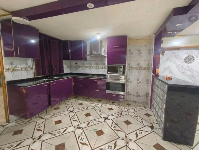 Arriendo casa en Avenida Lourdes