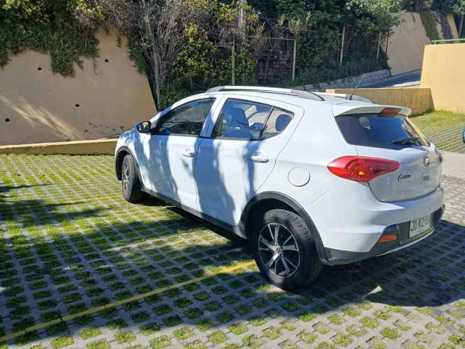 Auto LIFAN X50 85.000 KM unico dueño