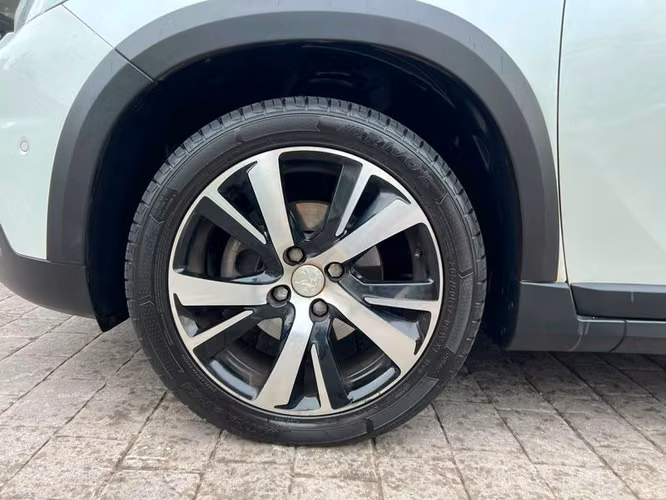 PEUGEOT 2008 GT LINE 1.2 AUT - 2019 | 4429 - Imagen 10