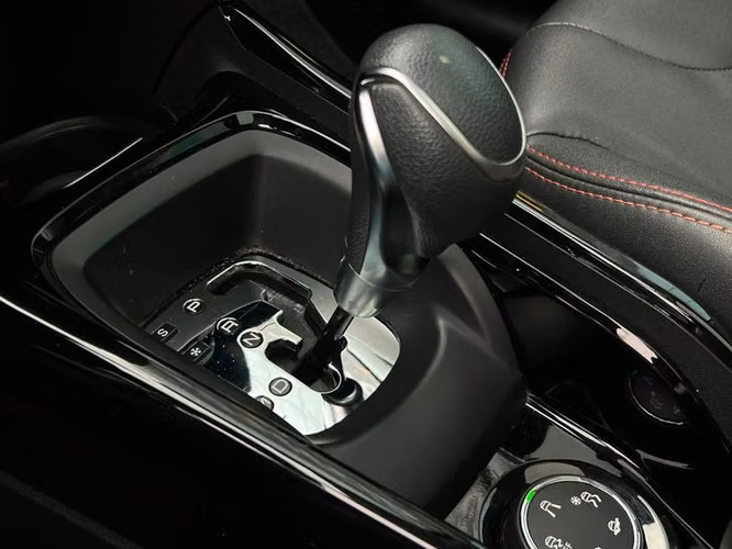 PEUGEOT 2008 GT LINE 1.2 AUT - 2019 | 4429 - Imagen 20