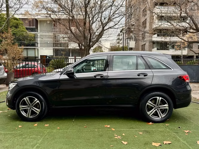 MERCEDES BENZ GLC 200 FL - 2022 | 2528 - Imagen 4