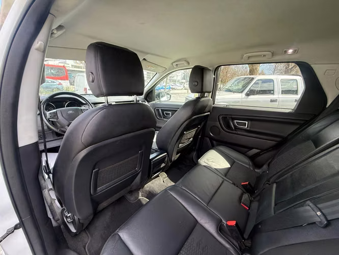 Land Rover Discovery 2.0 (2018) - Imagen 14