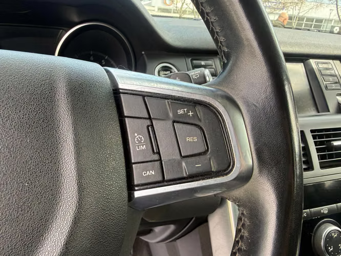 Land Rover Discovery 2.0 (2018) - Imagen 13