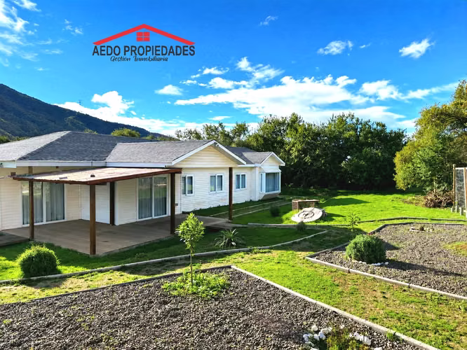 Se Vende Parcela Premium con 2 Hermosas Casas, Sector Lliu Lliu, Comuna de Limache.