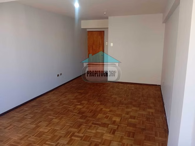 SE ARRIENDA OFICINA EN CENTRO DE VALPARAÍSO - Imagen 13